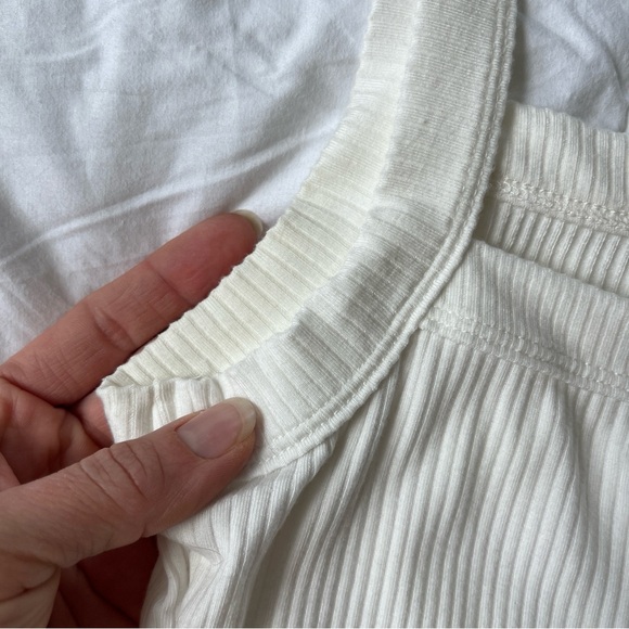 Reformation Ribbed Tank Bundle - Picture 5 of 8